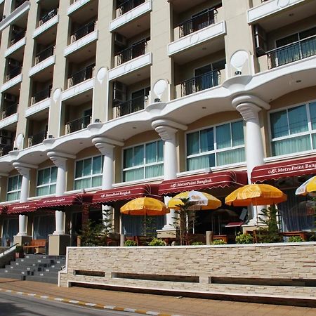 Metro Point Bangkok Hotel Bagian luar foto