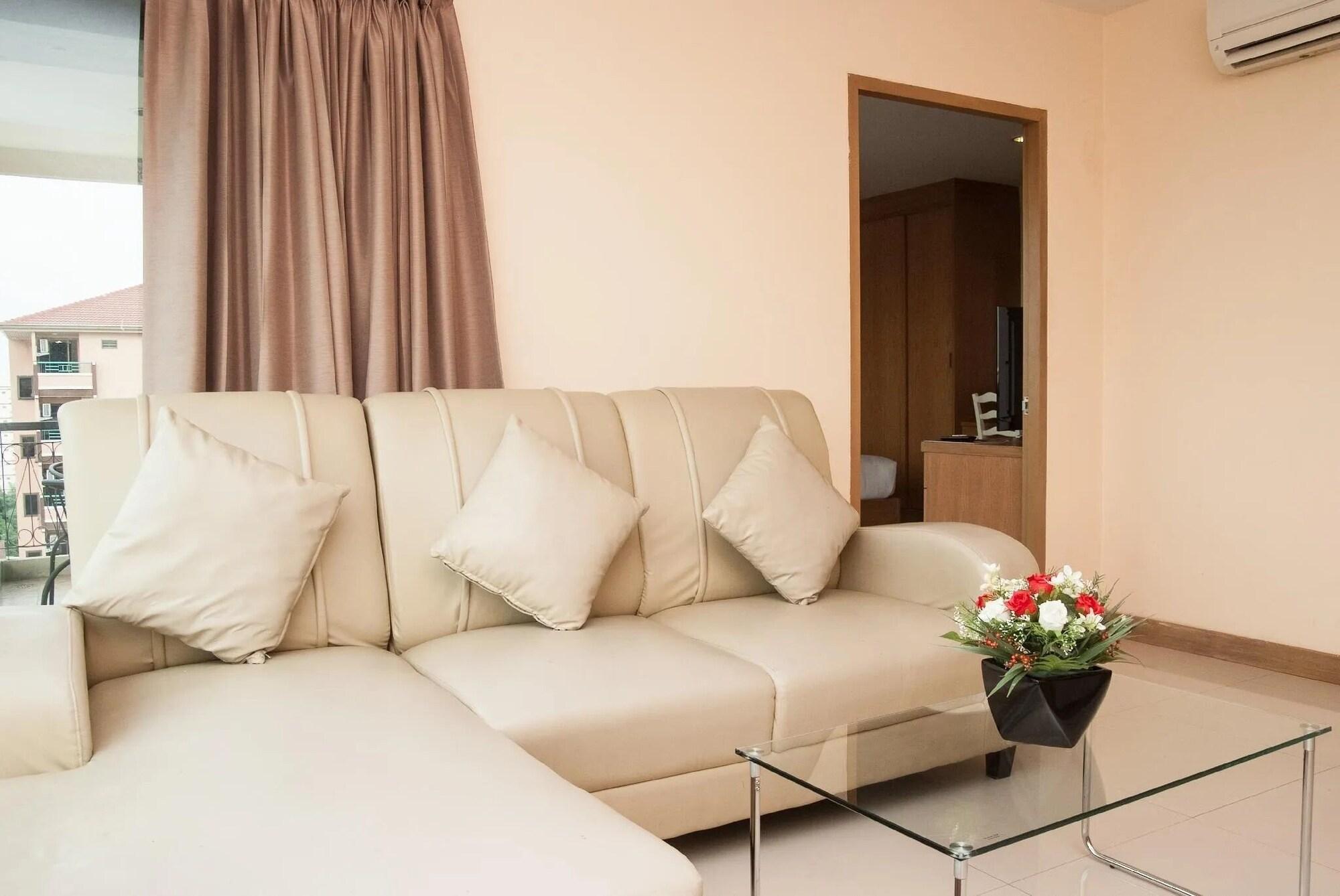 Metro Point Bangkok Hotel Bagian luar foto