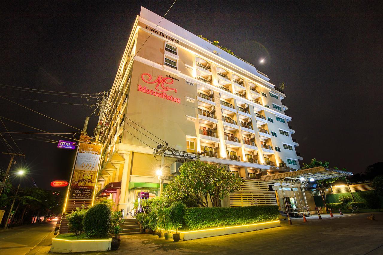Metro Point Bangkok Hotel Bagian luar foto